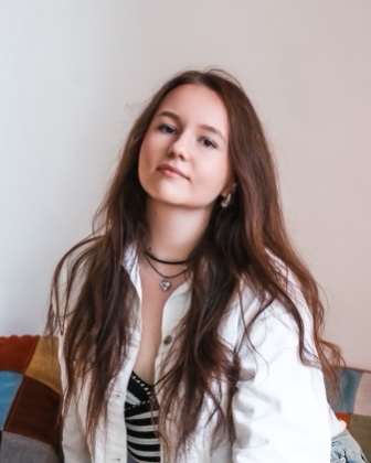 Анна Гуторова